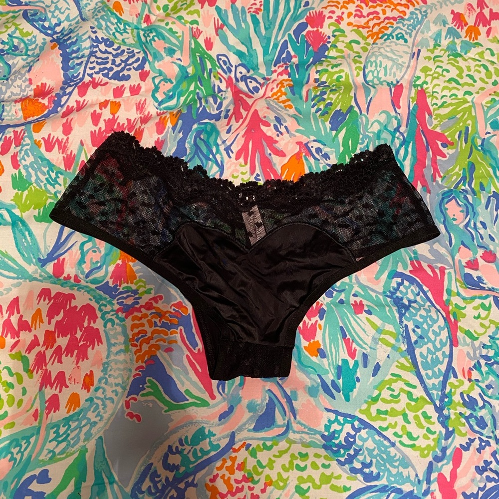 NWT Victoria’s Secret Cheeky Panty, XS